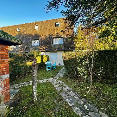 شقة La Casita, Triplex Avec Jardin Proche Du Centre *