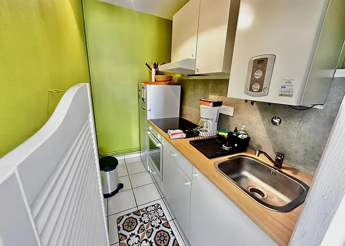 La Casita, Triplex Avec Jardin Proche Du Centre *